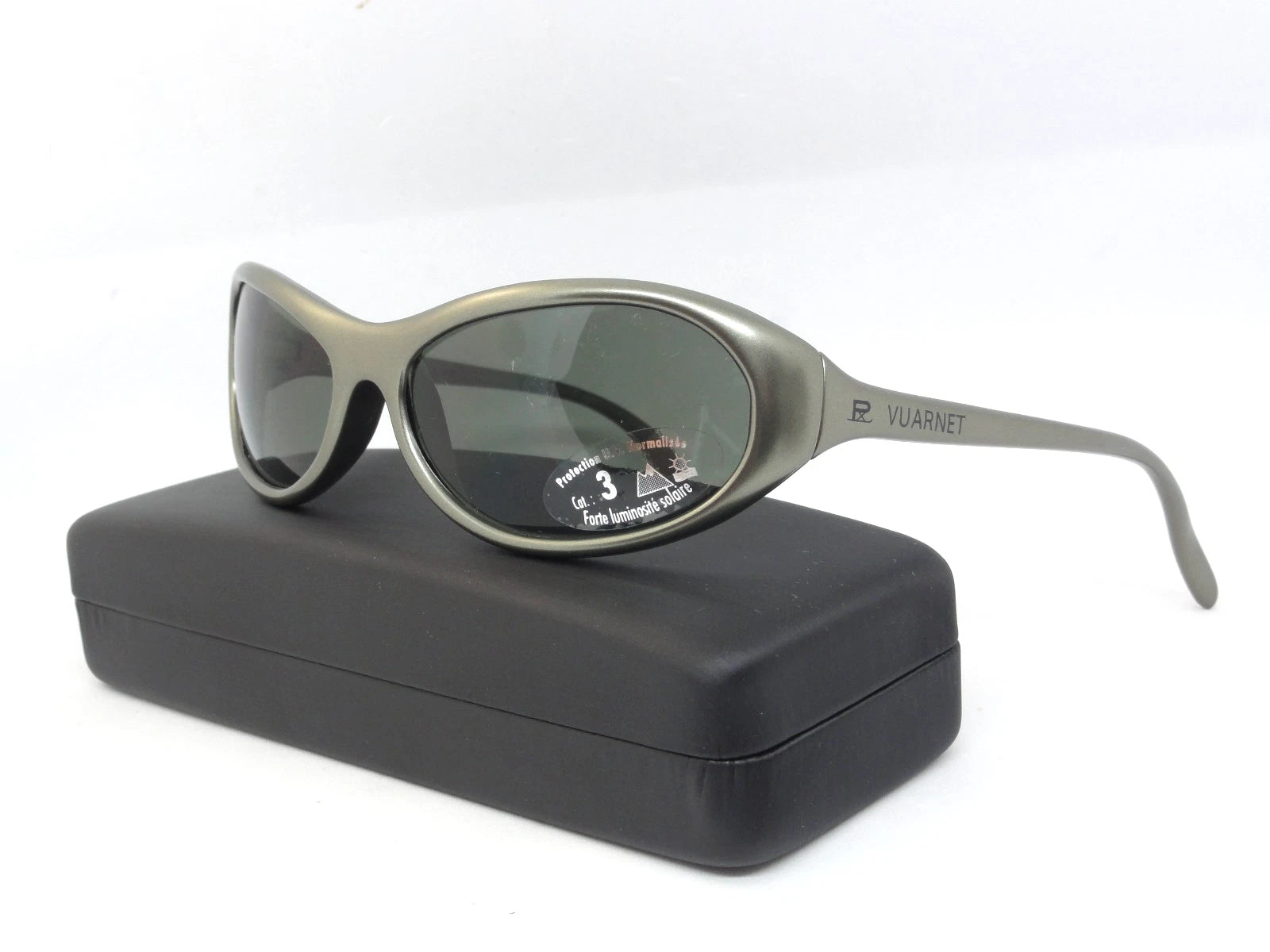 VUARNET 105 VINTAGE 2000S SUNGLASSES POLYCARBONATE LENS FRANCE NEW